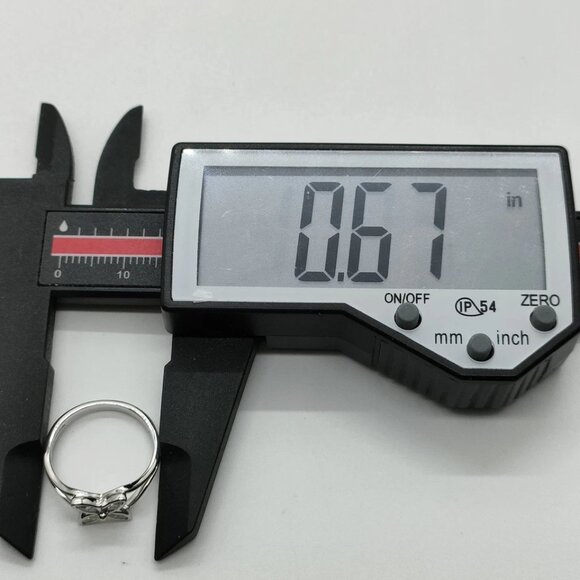 Tiffany and Co. Ring Natural Diamond Platinum 670-073125 - Picture 8 of 9